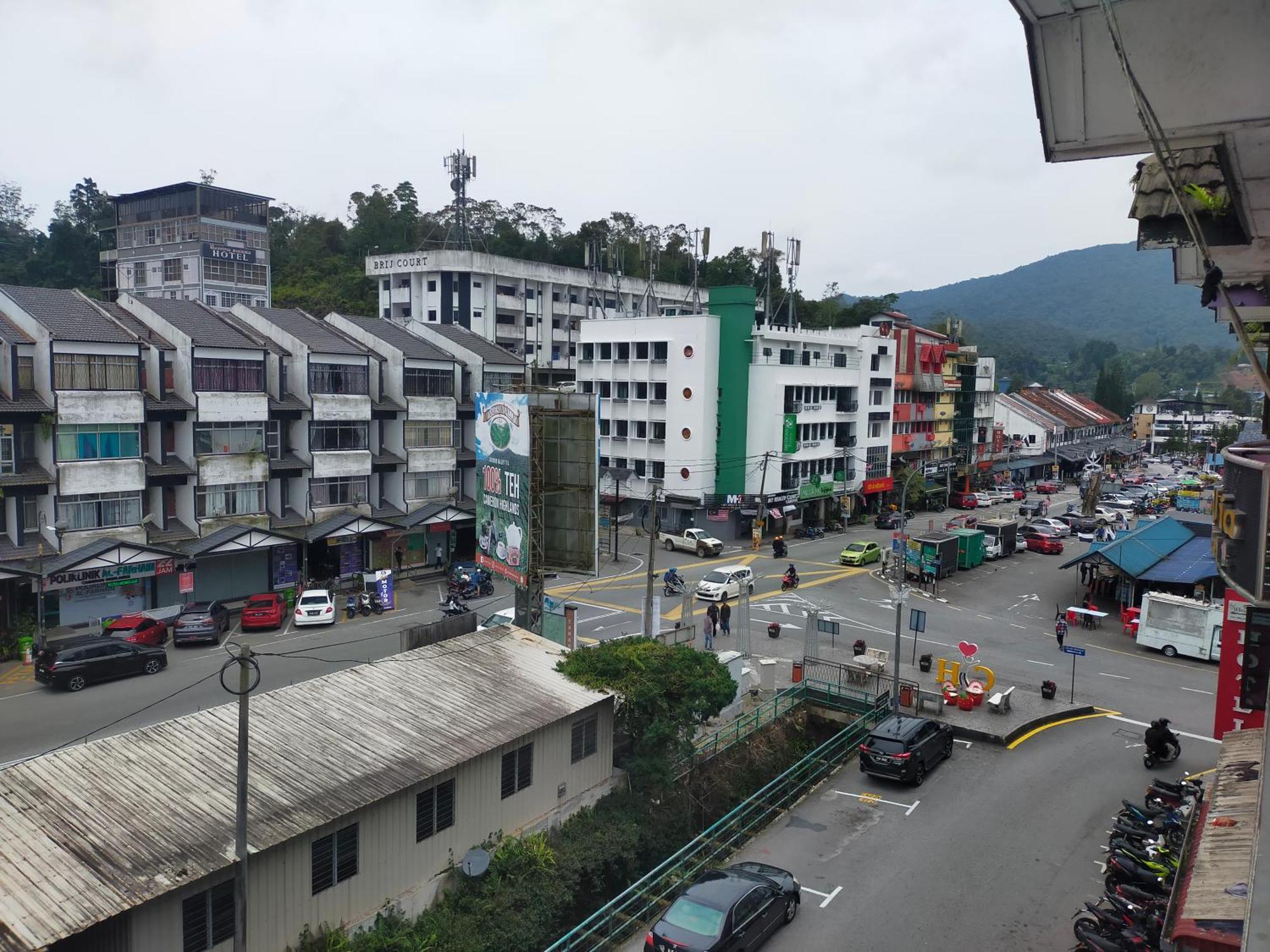 Netasha Holiday Inn ตานาห์ราตา ภายนอก รูปภาพ
