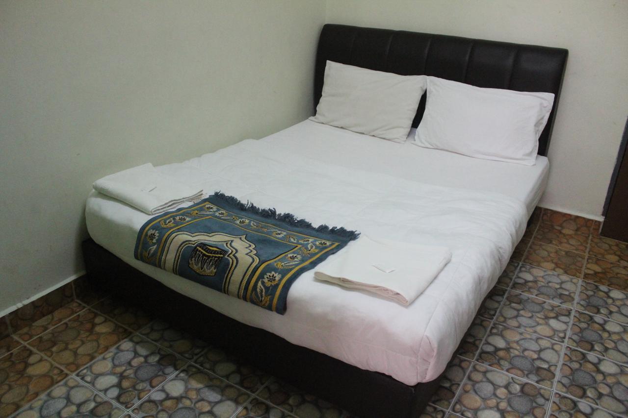 Netasha Holiday Inn ตานาห์ราตา ภายนอก รูปภาพ
